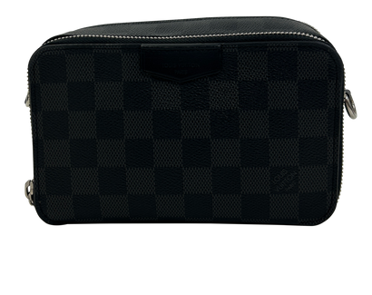 Alpha, vista frontal